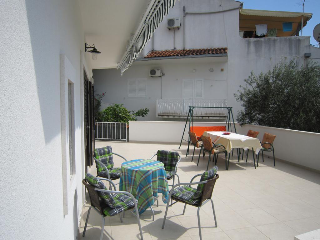 Holiday Home Mona Igrane Phòng bức ảnh